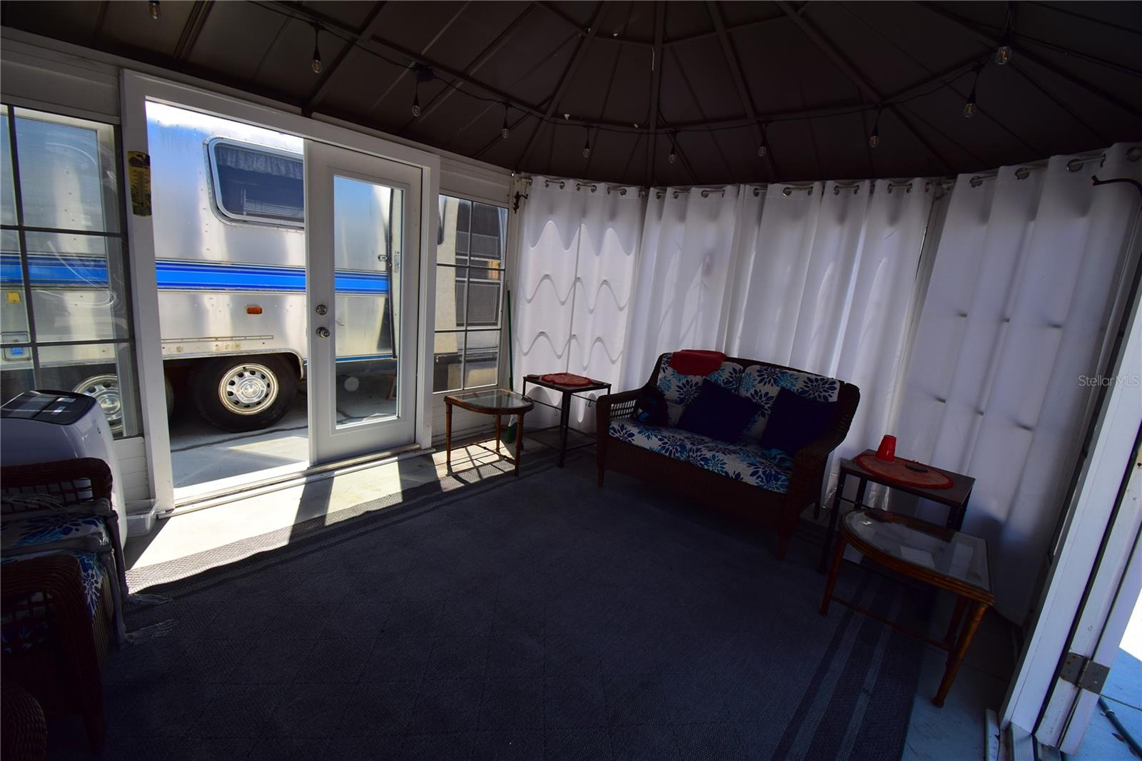 Image 5 of 11 For 46900 Bermont Road 109