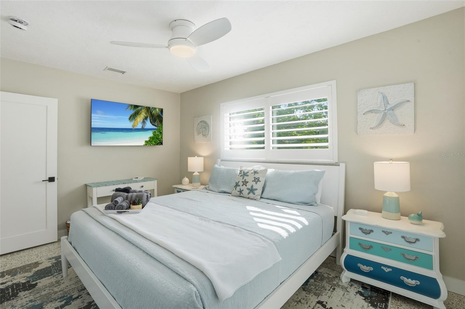 Image 18 of 49 For 415 Harvey Street