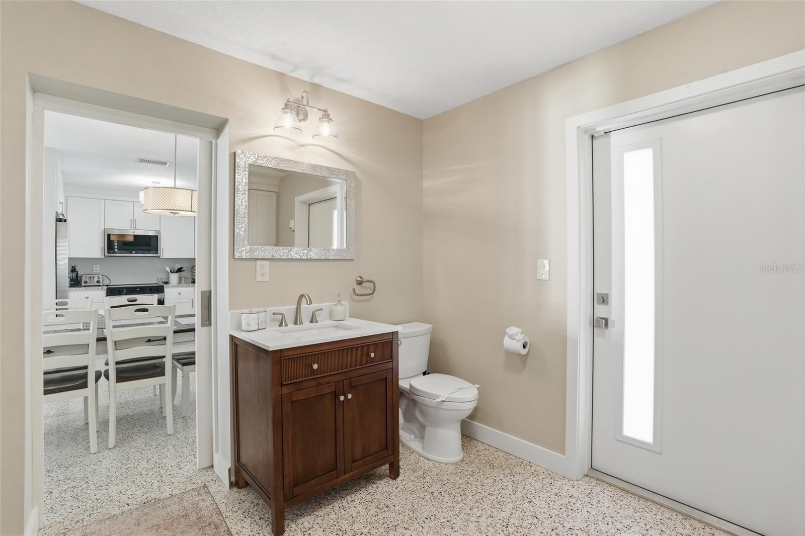 Image 24 of 49 For 415 Harvey Street