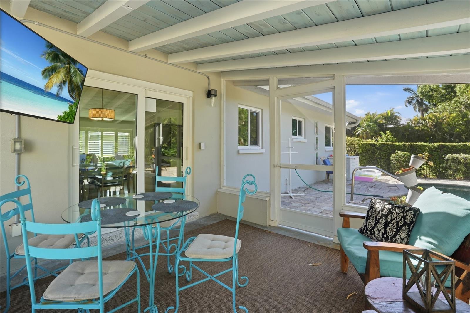 Image 28 of 49 For 415 Harvey Street