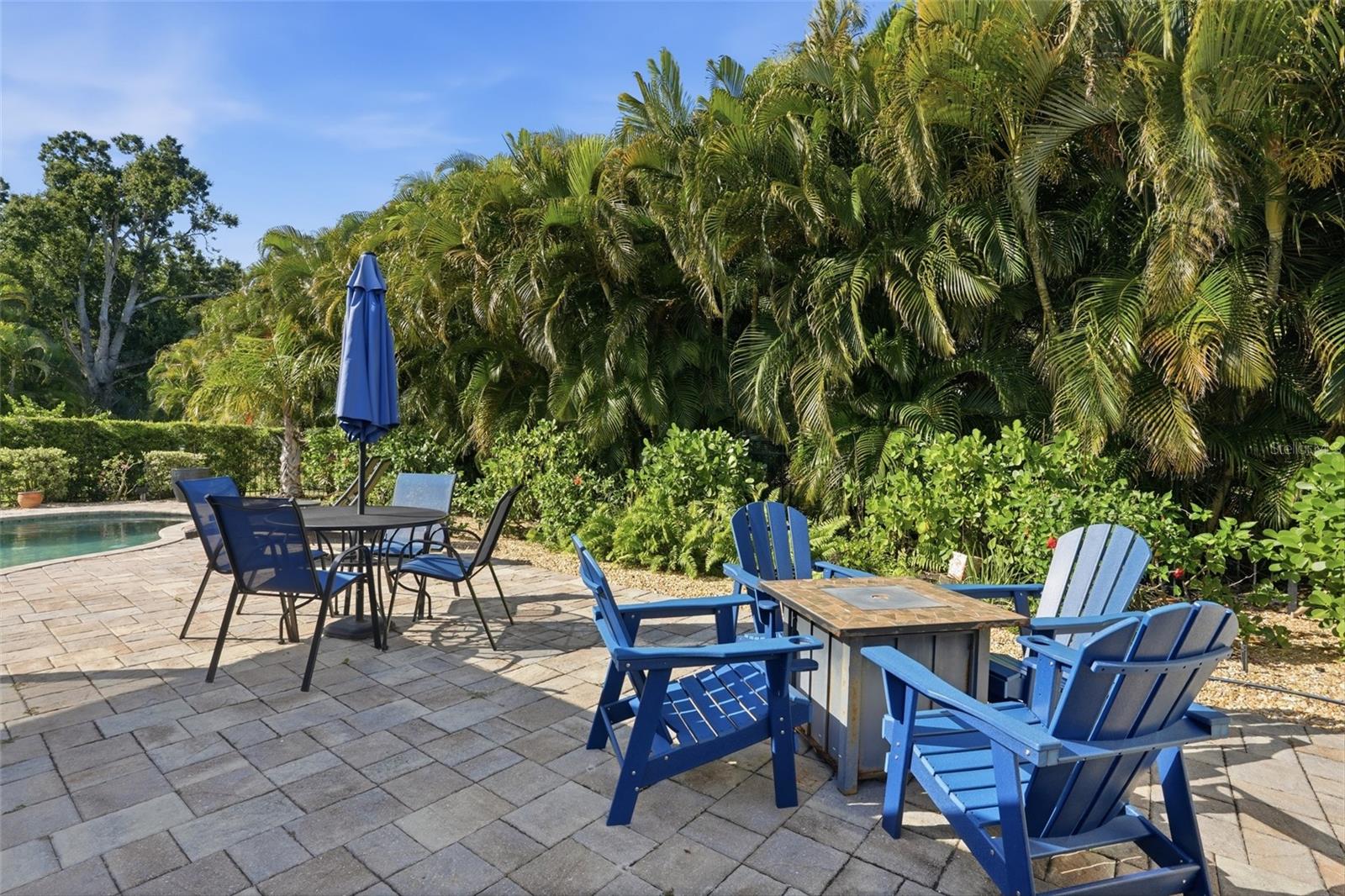 Image 42 of 49 For 415 Harvey Street