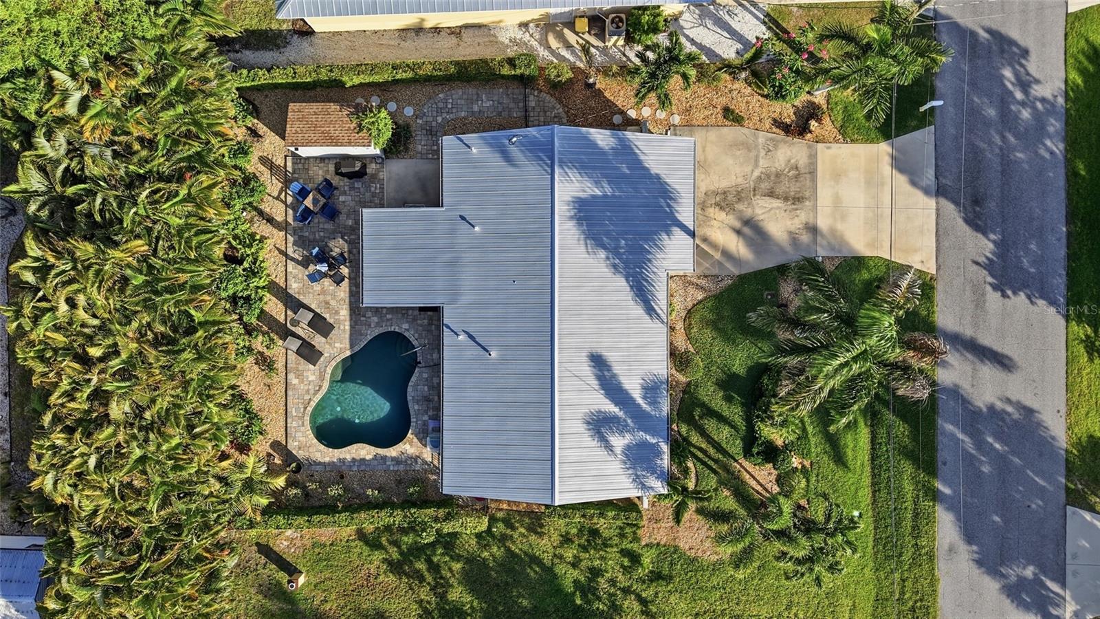 Image 44 of 49 For 415 Harvey Street