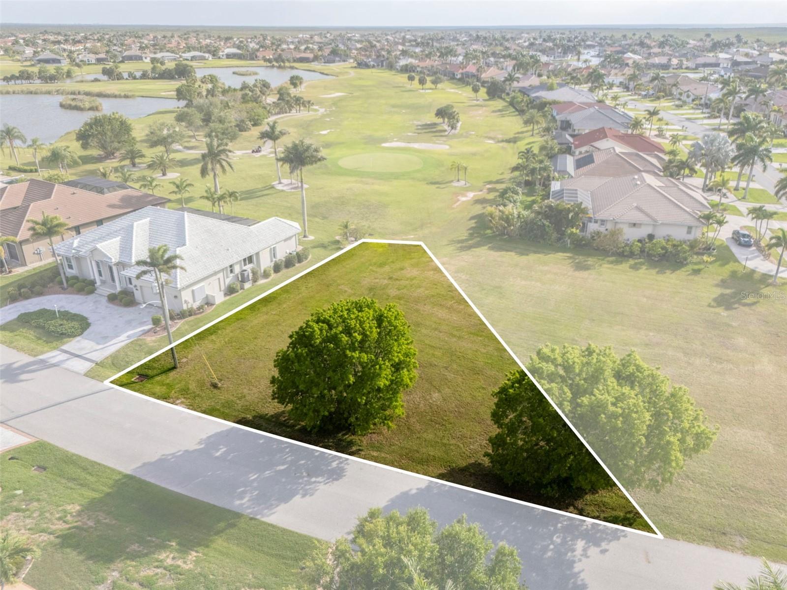 Image 2 of 8 For 3707 Bordeaux Drive