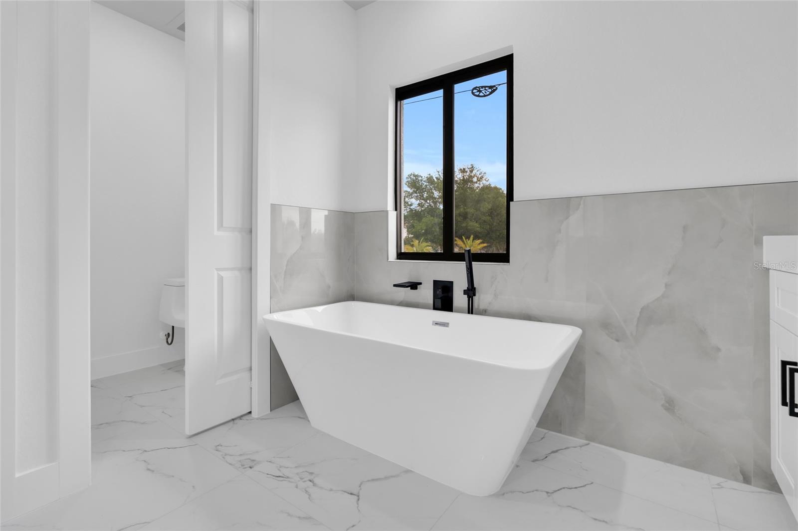 Image 13 of 35 For 3307 17th Street