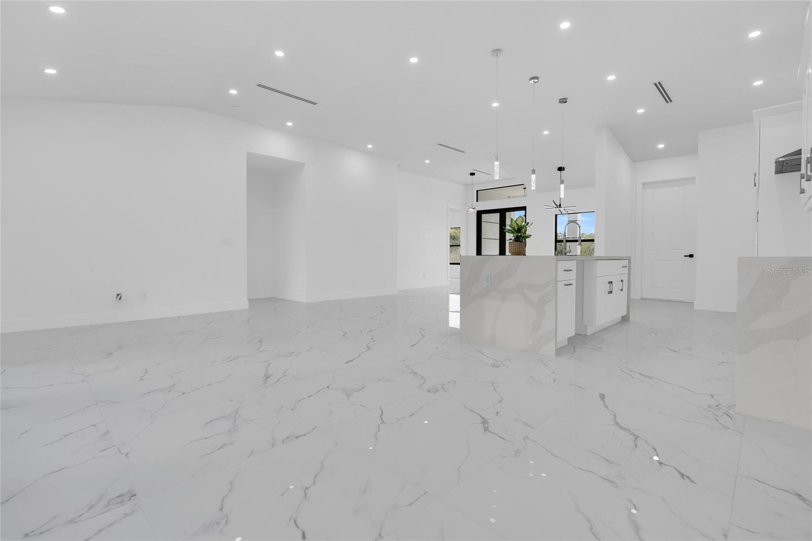 Image 18 of 35 For 3307 17th Street