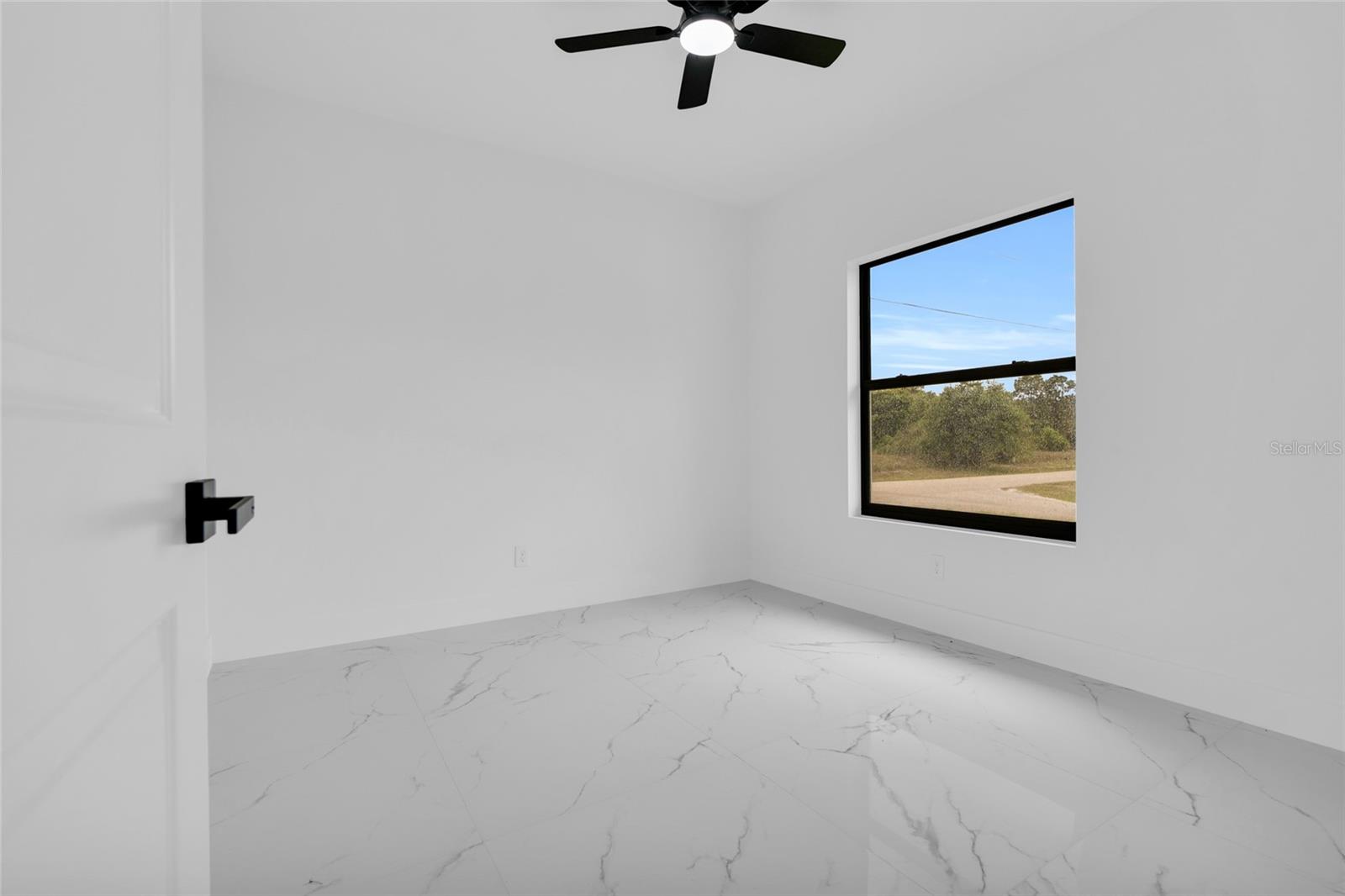 Image 22 of 35 For 3307 17th Street