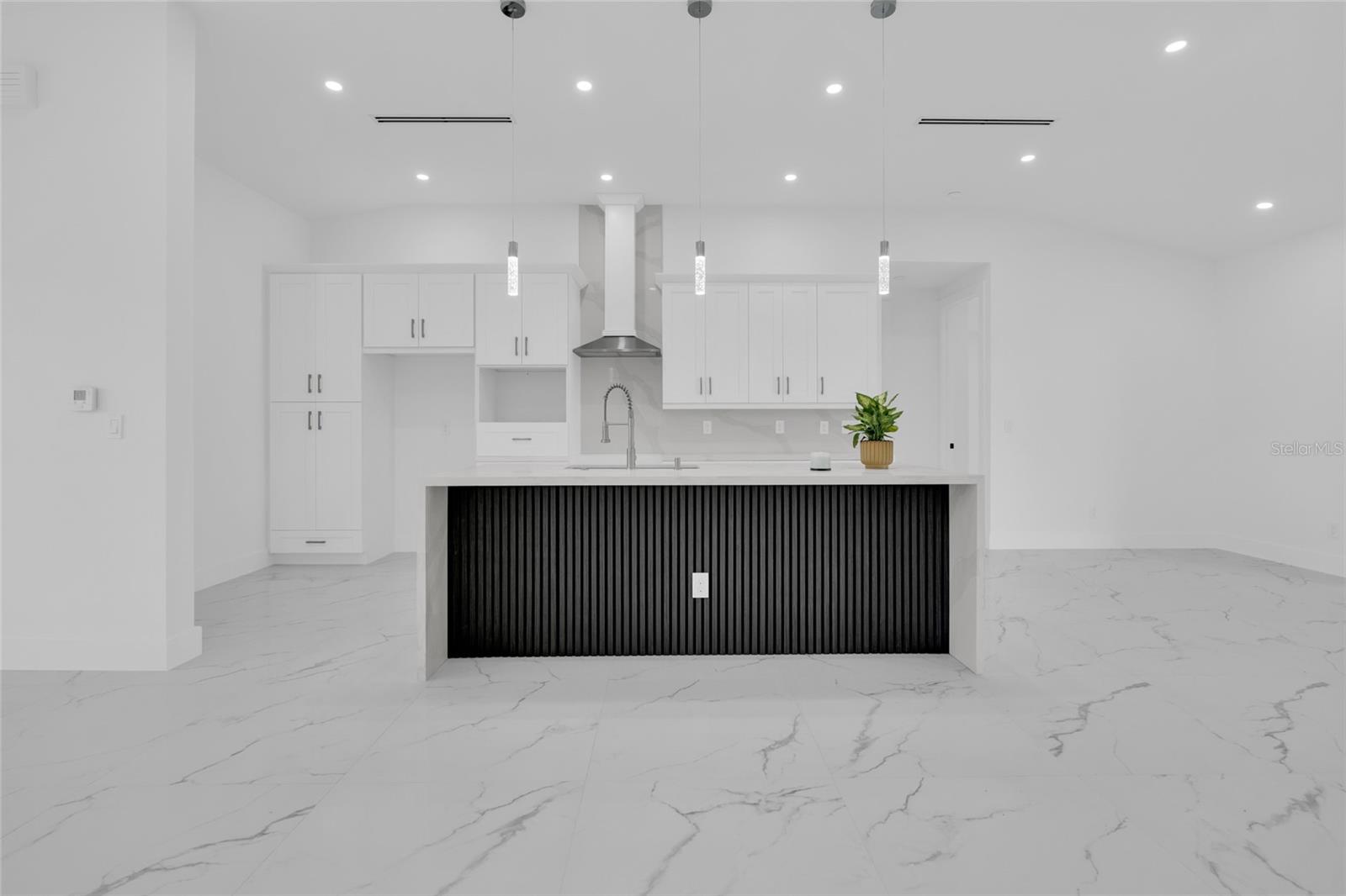 Image 7 of 35 For 3307 17th Street