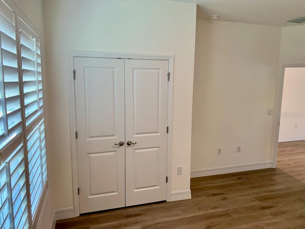 Image 20 of 40 For 21475 Seaton Avenue