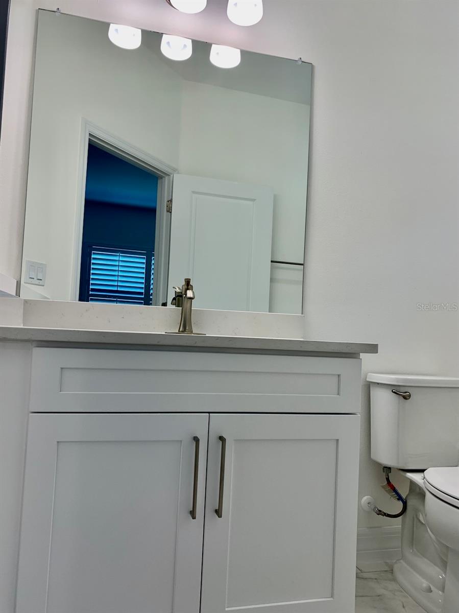 Image 22 of 40 For 21475 Seaton Avenue