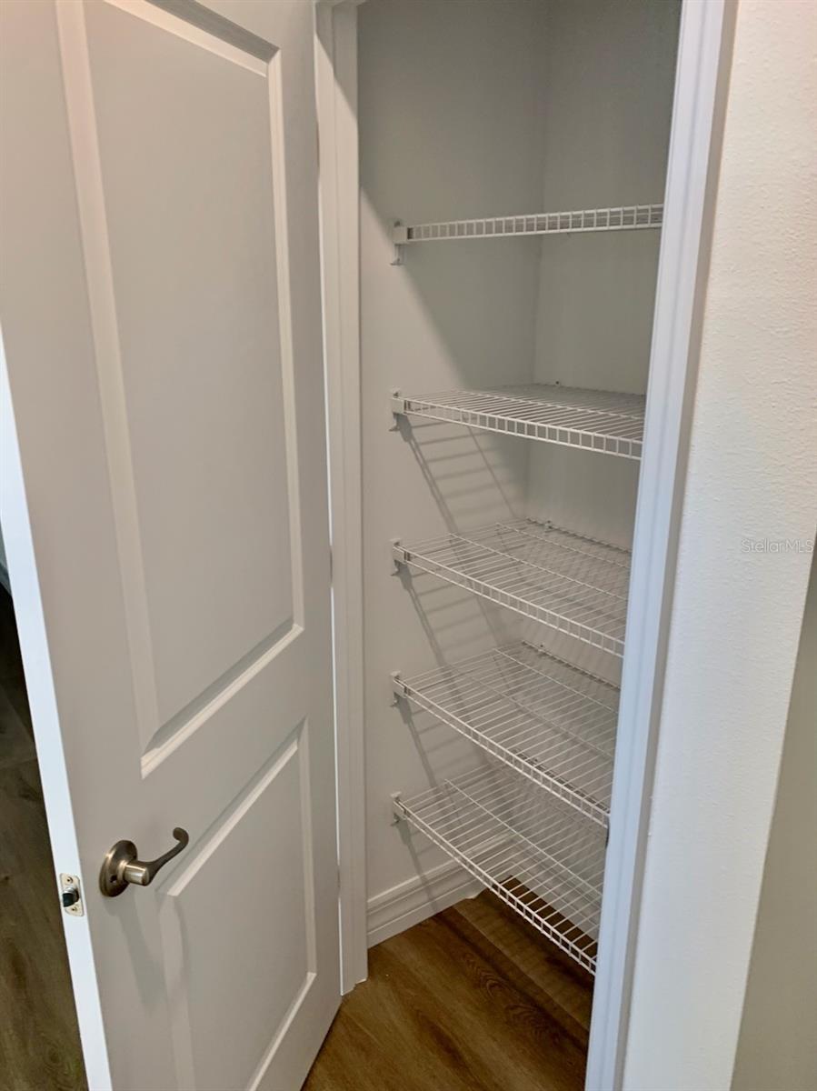 Image 27 of 40 For 21475 Seaton Avenue