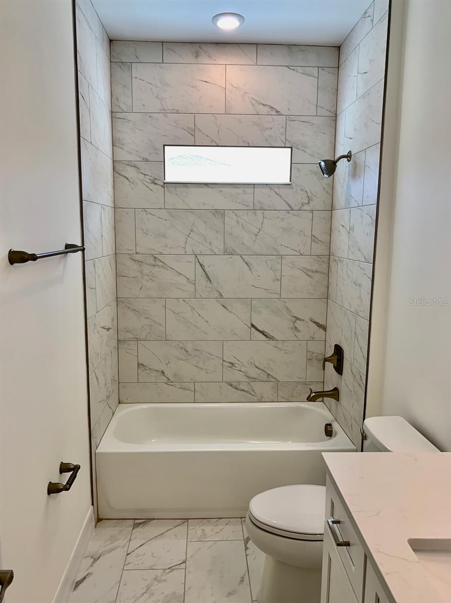 Image 30 of 40 For 21475 Seaton Avenue