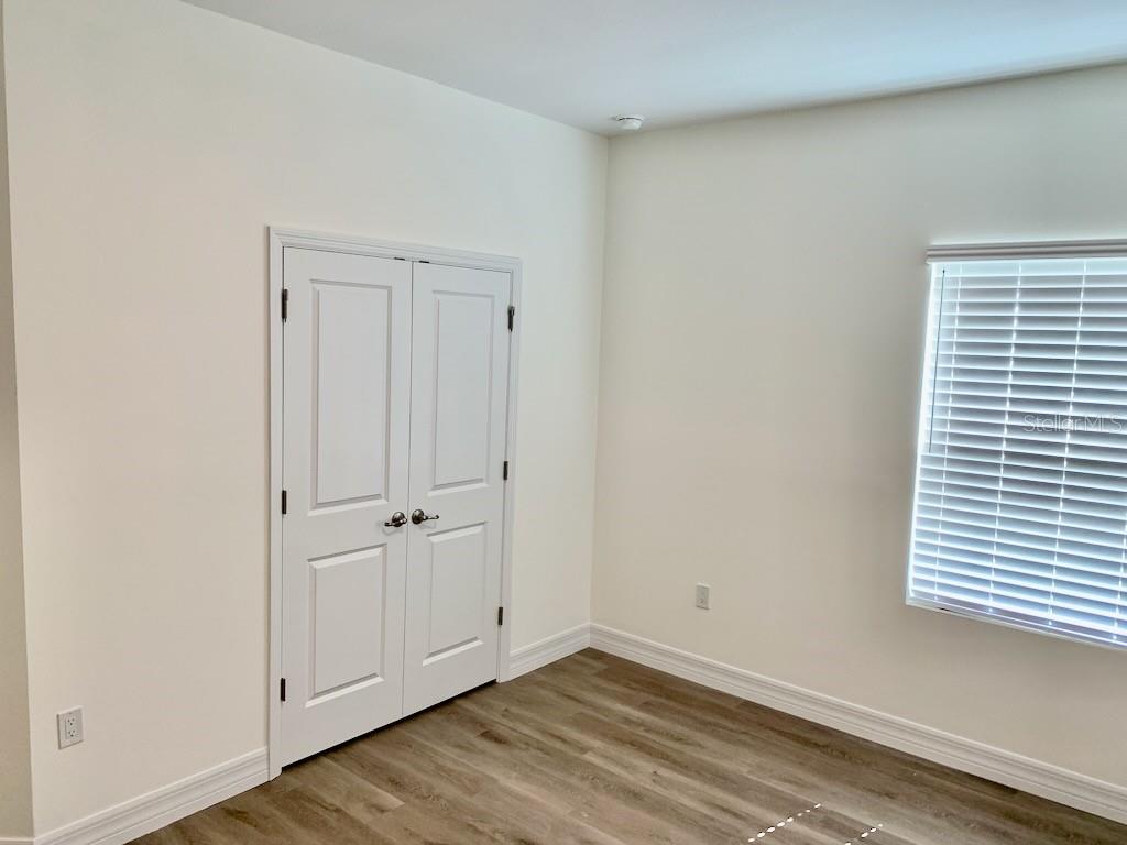 Image 32 of 40 For 21475 Seaton Avenue