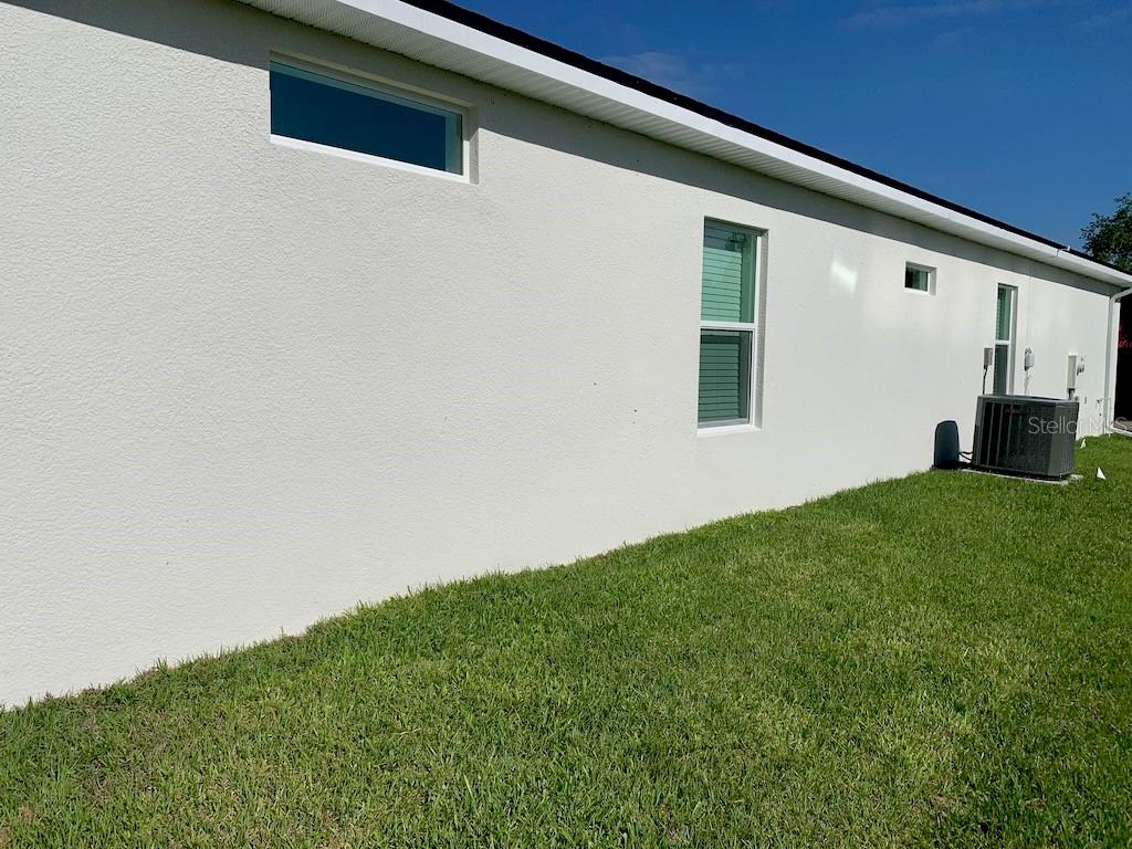 Image 38 of 40 For 21475 Seaton Avenue