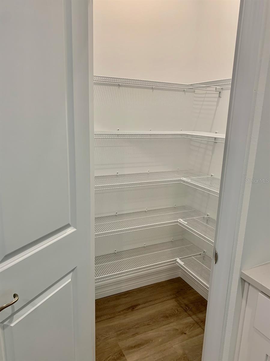 Image 8 of 40 For 21475 Seaton Avenue