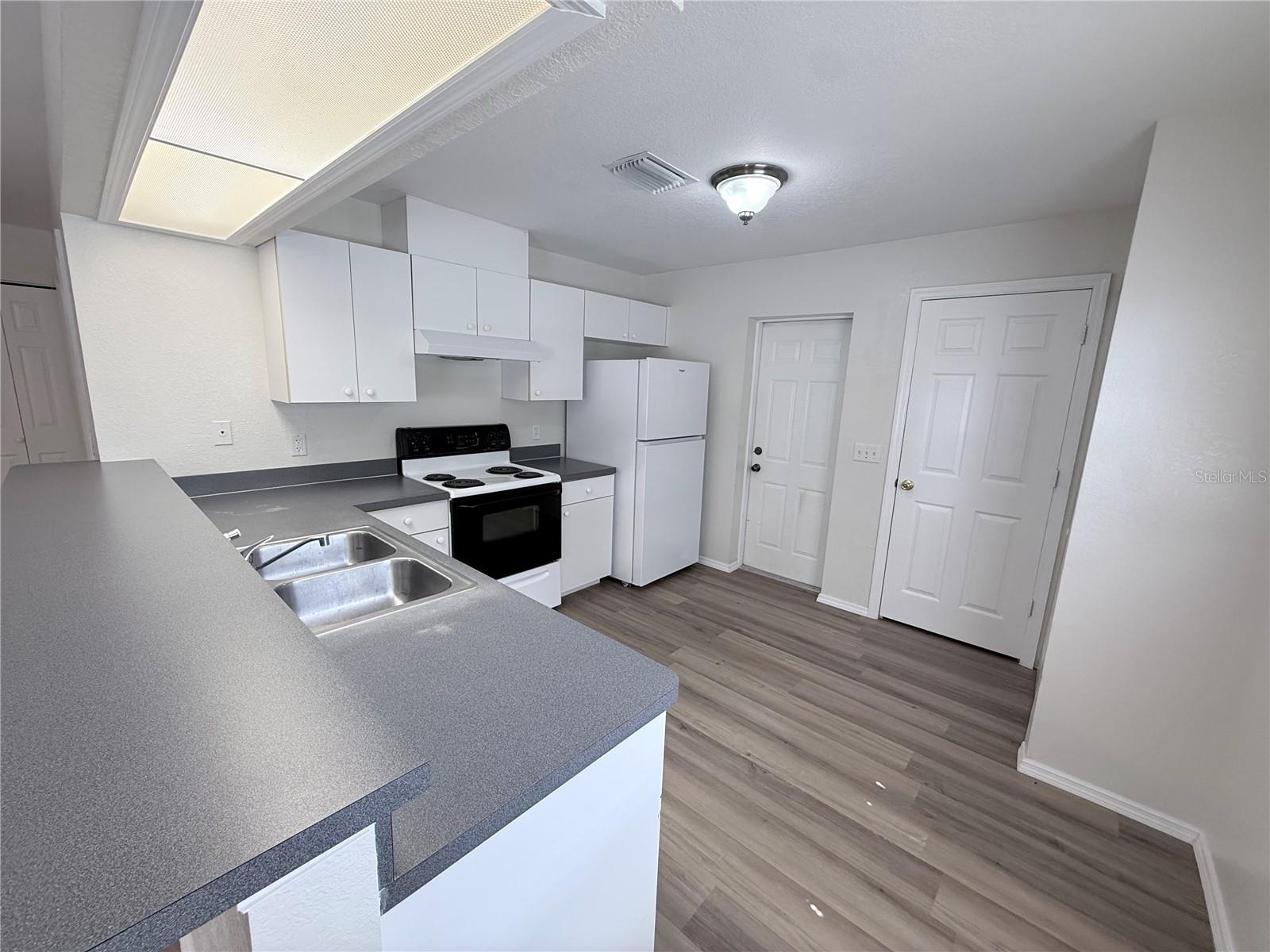 Image 6 of 15 For 1115 Highlands Road