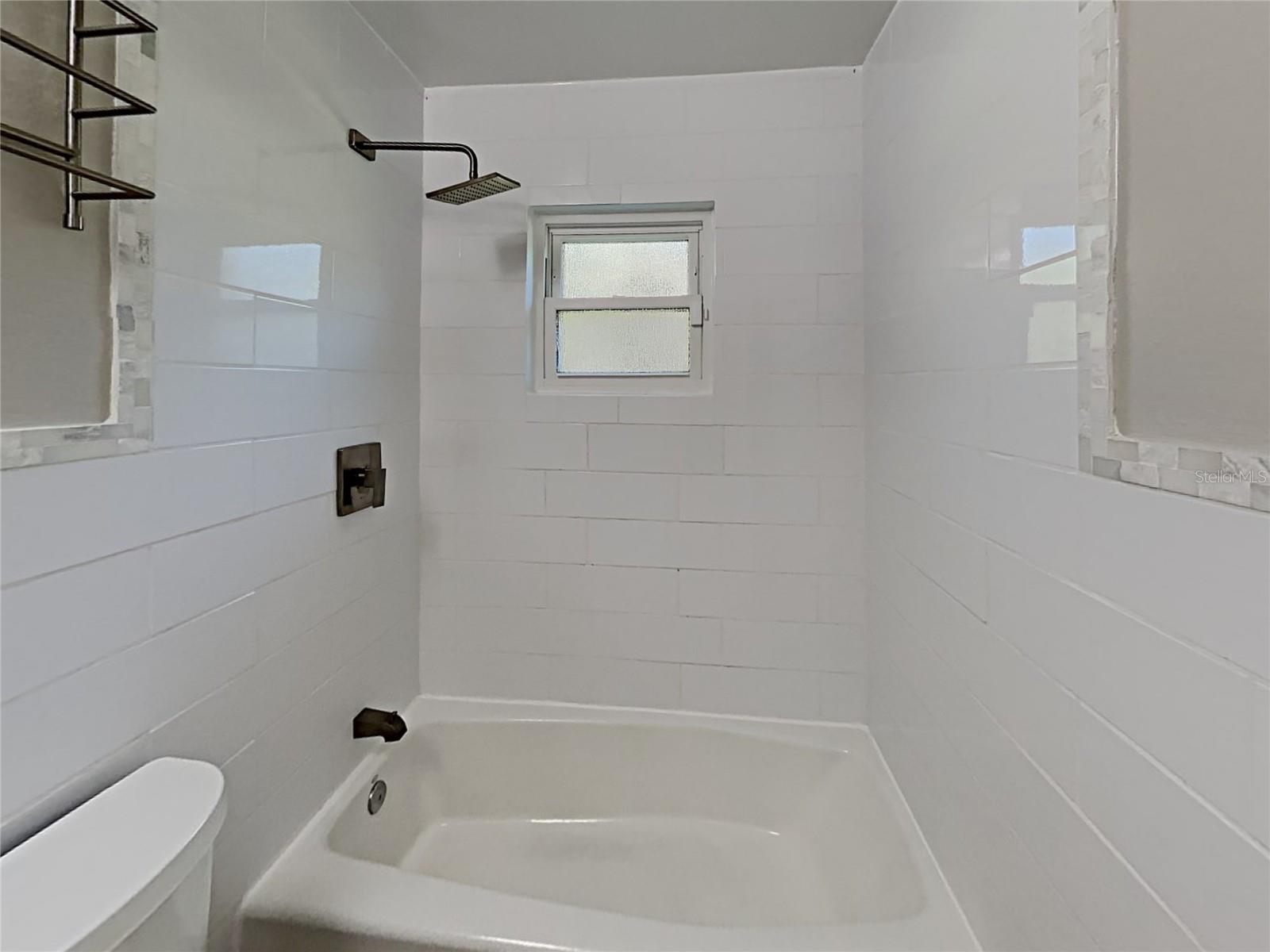 Image 19 of 23 For 866 Buttonwood Lane