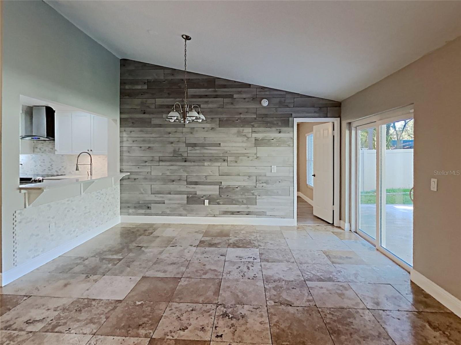 Image 6 of 23 For 866 Buttonwood Lane