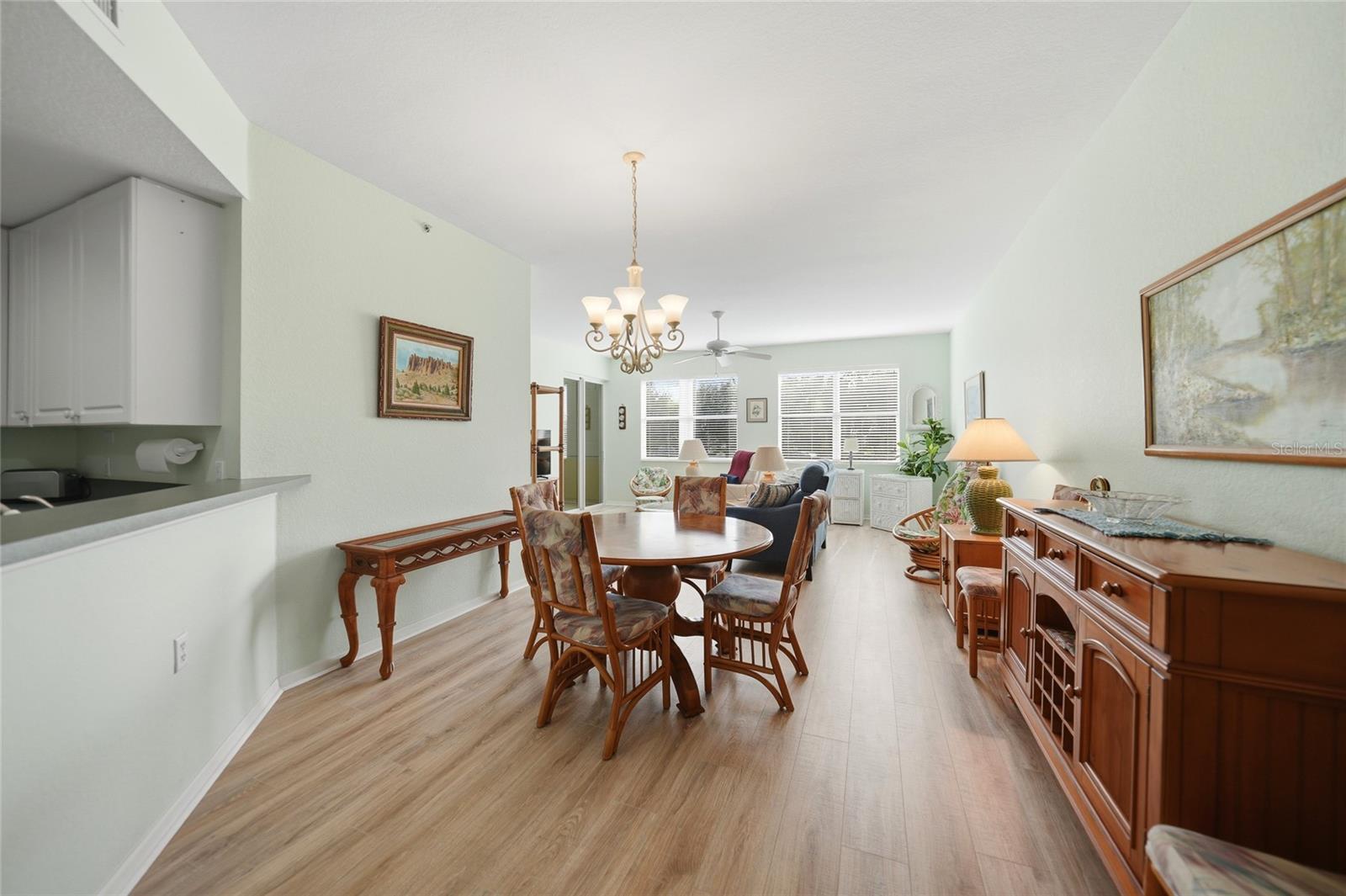 Image 10 of 50 For 255 End Drive 4201