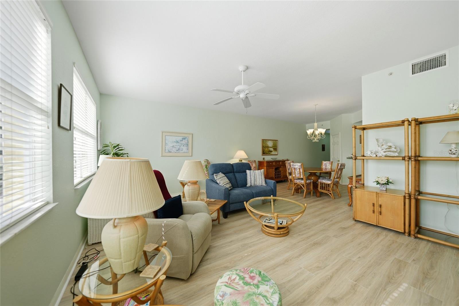 Image 17 of 50 For 255 End Drive 4201