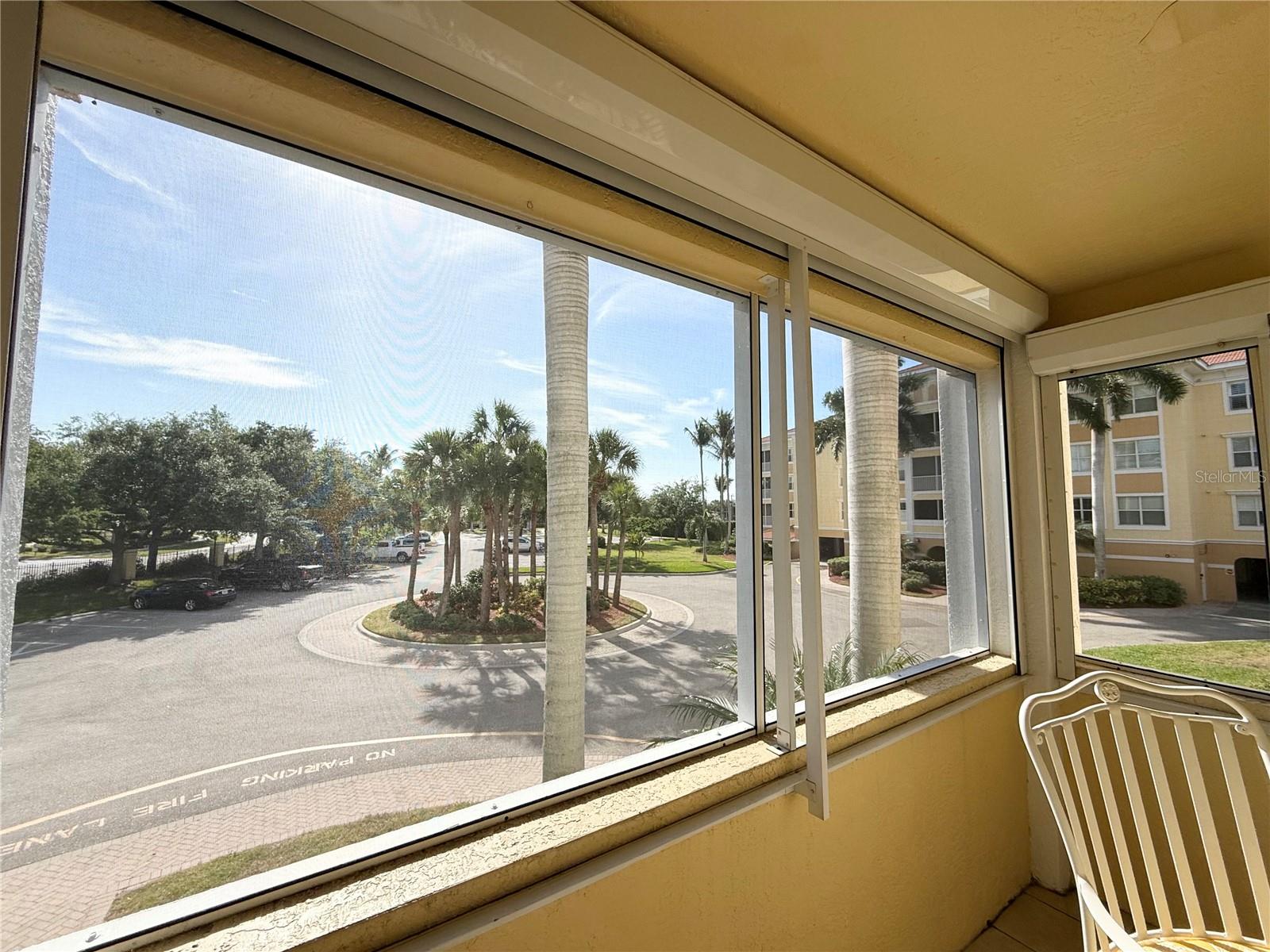 Image 34 of 50 For 255 End Drive 4201