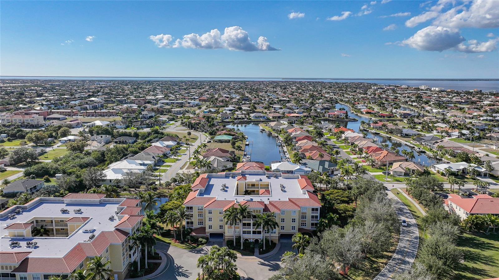 Image 39 of 50 For 255 End Drive 4201