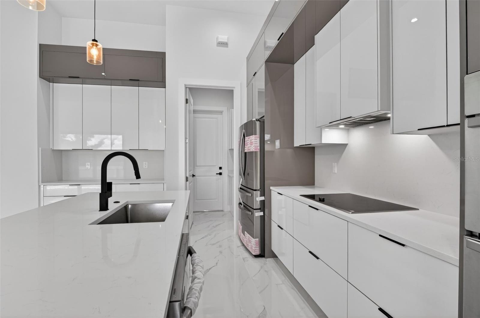 Image 19 of 67 For 4343 31st Terrace