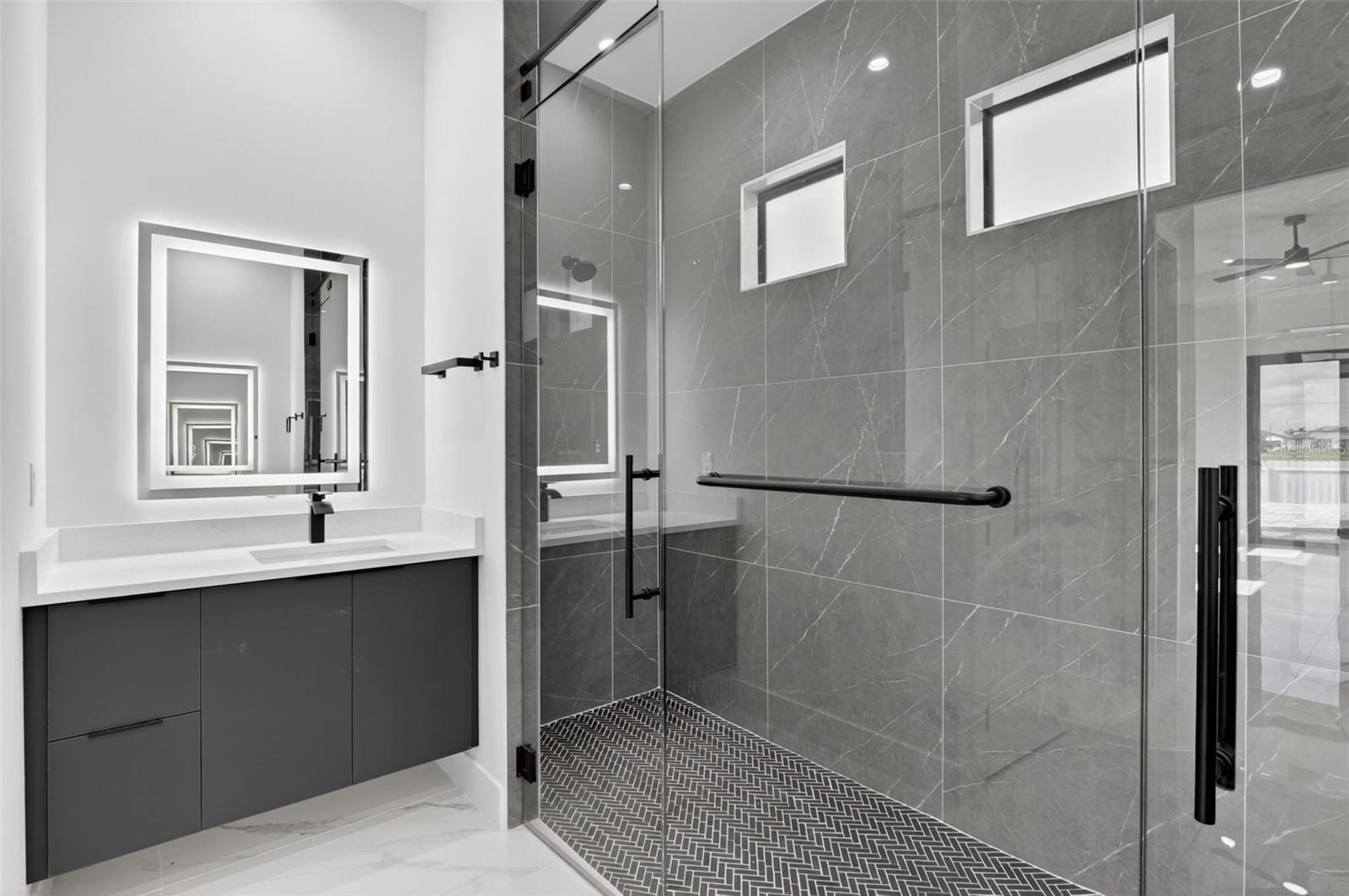 Image 41 of 67 For 4343 31st Terrace