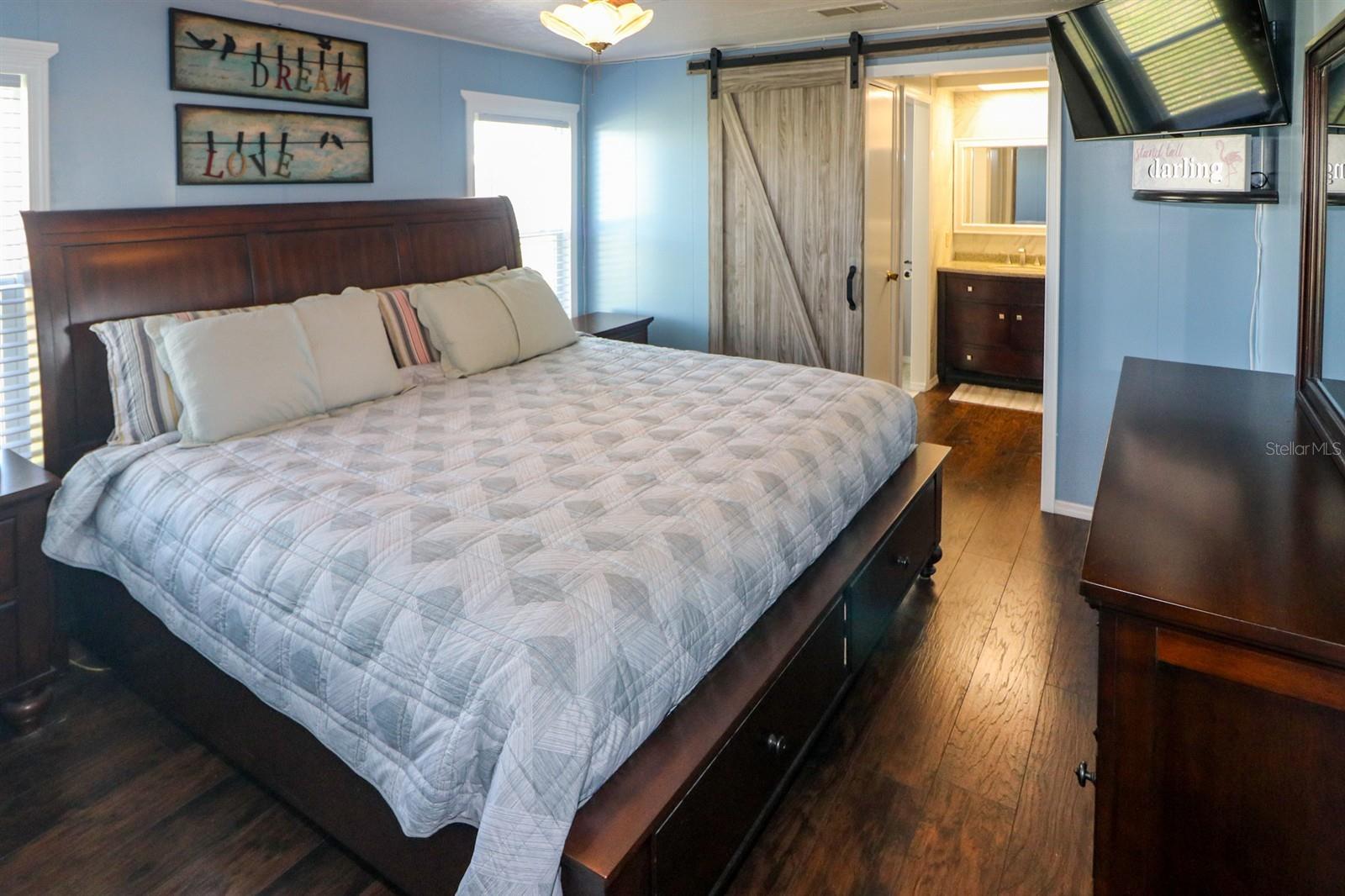 Image 15 of 43 For 2100 Kings Highway 662