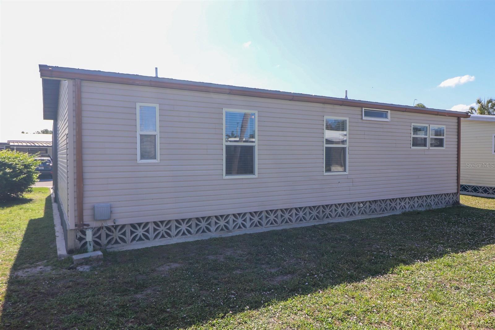 Image 22 of 43 For 2100 Kings Highway 662