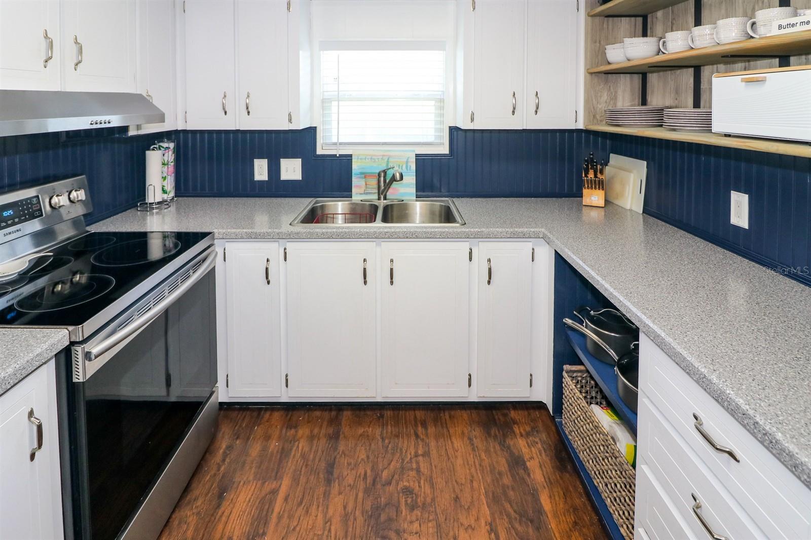 Image 7 of 43 For 2100 Kings Highway 662