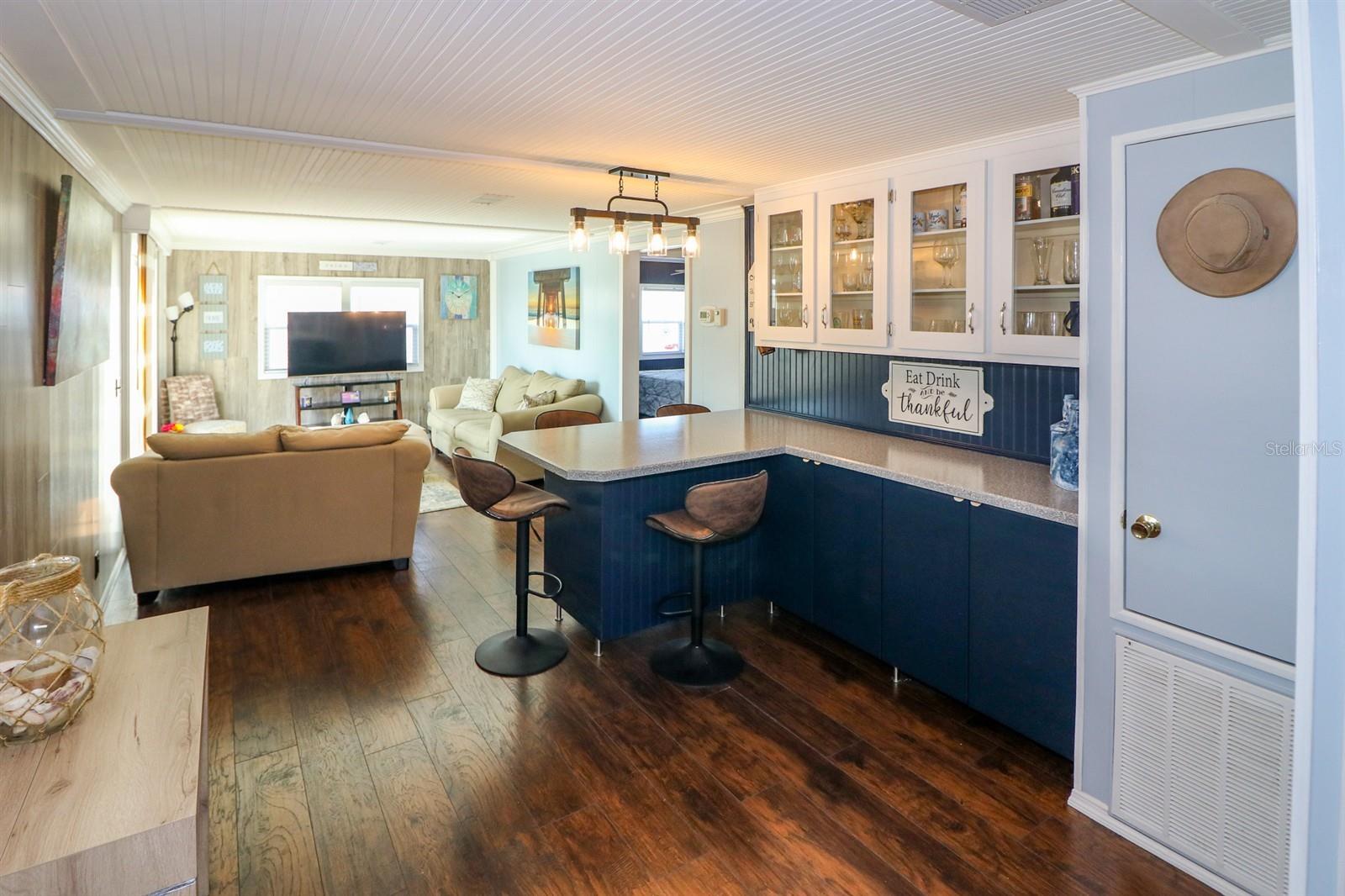 Image 9 of 43 For 2100 Kings Highway 662