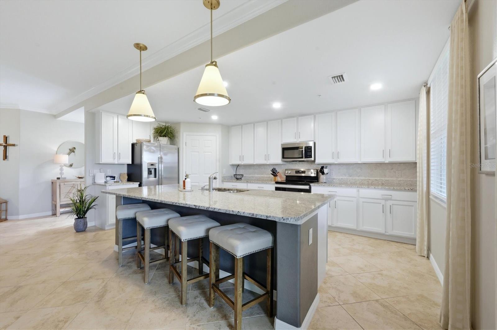 Image 20 of 95 For 14049 Black Beauty Drive 711