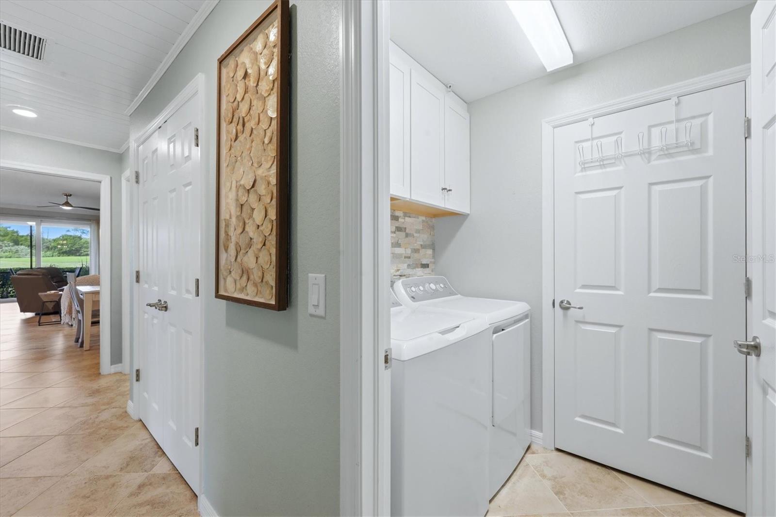 Image 30 of 95 For 14049 Black Beauty Drive 711