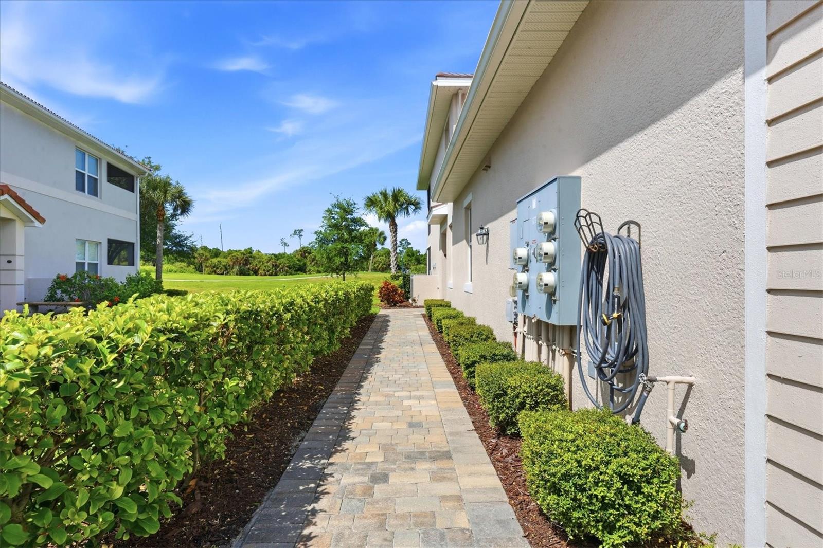 Image 6 of 95 For 14049 Black Beauty Drive 711