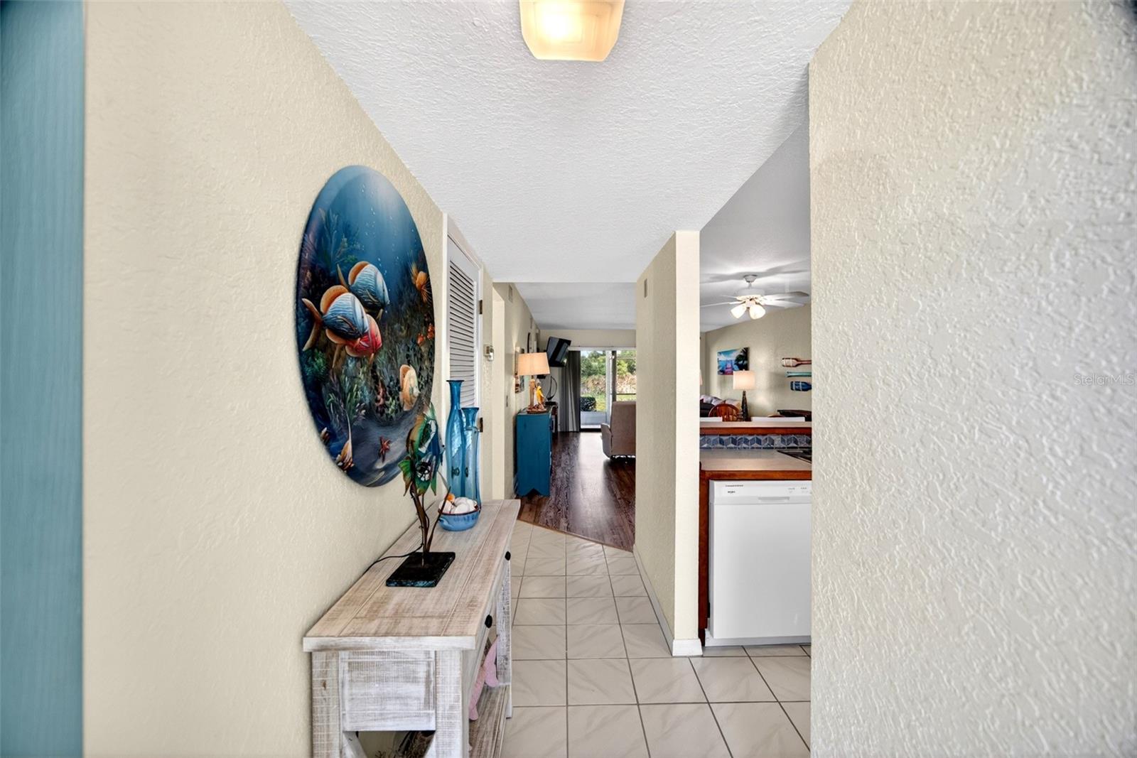 Image 6 of 44 For 175 Kings Highway 516