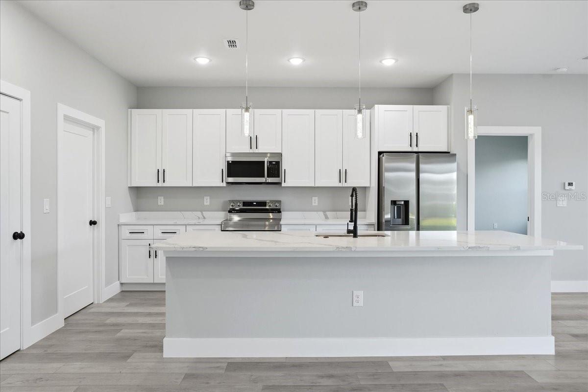 Image 14 of 42 For 18292 Troon Avenue