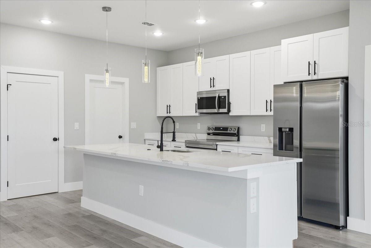 Image 15 of 42 For 18292 Troon Avenue