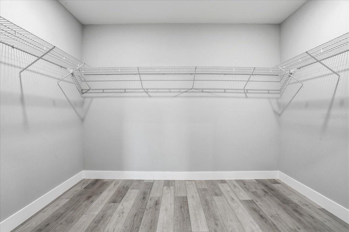 Image 26 of 42 For 18292 Troon Avenue