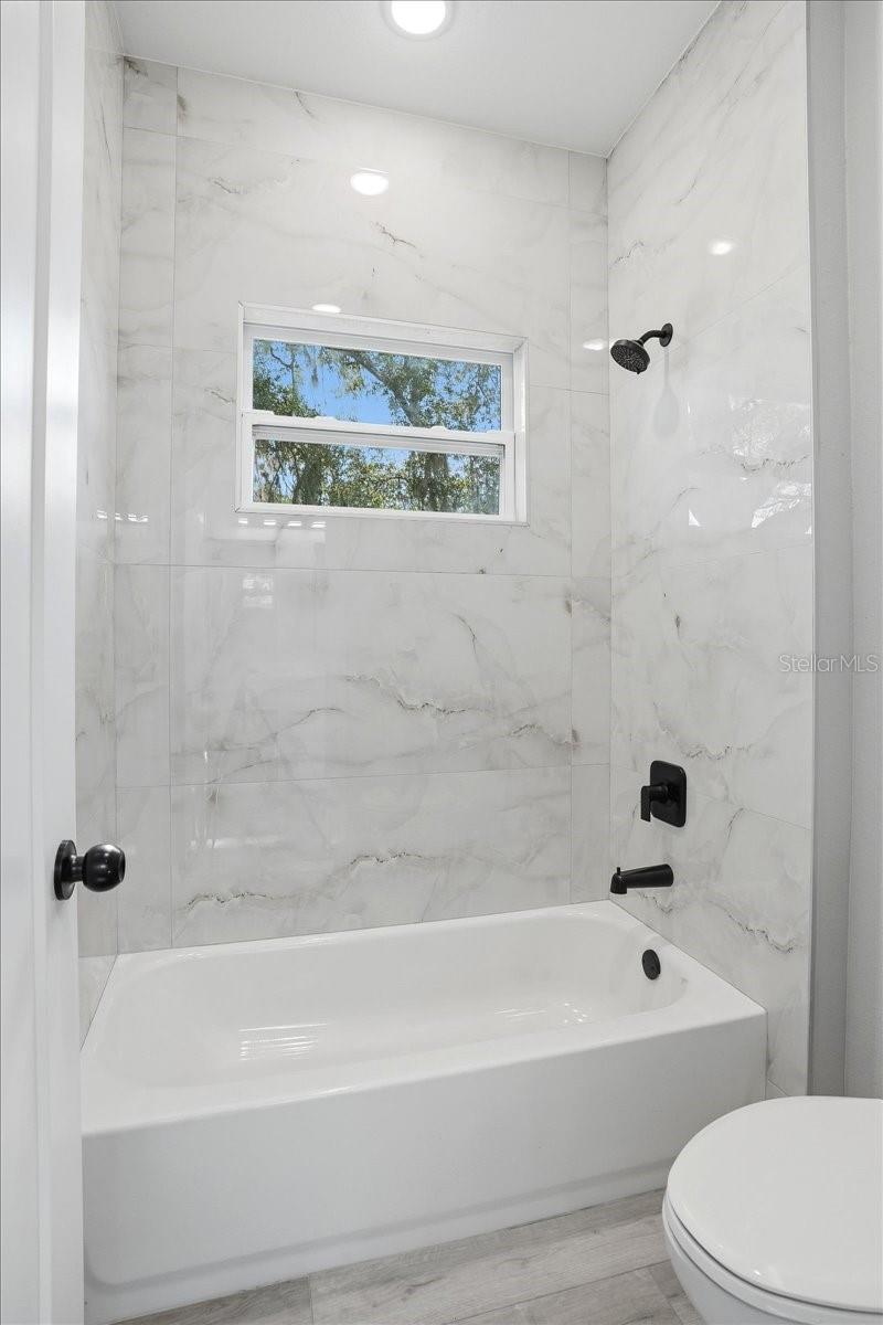 Image 31 of 42 For 18292 Troon Avenue