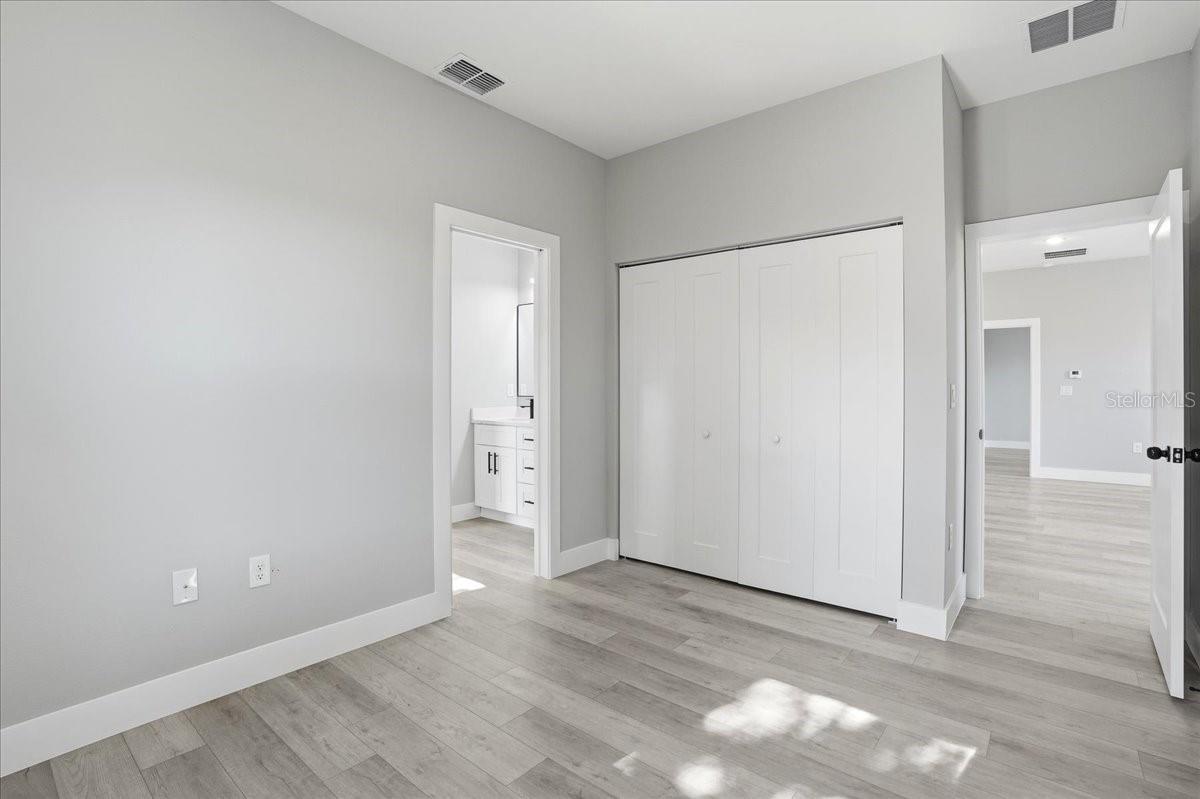 Image 35 of 42 For 18292 Troon Avenue