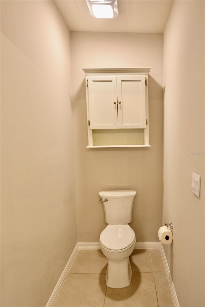 Image 15 of 45 For 25161 Lenox Circle