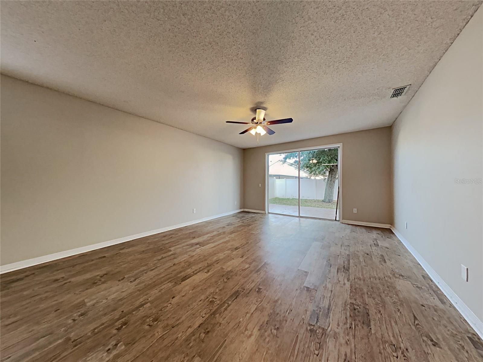 Image 2 of 22 For 716 Knollwood Drive