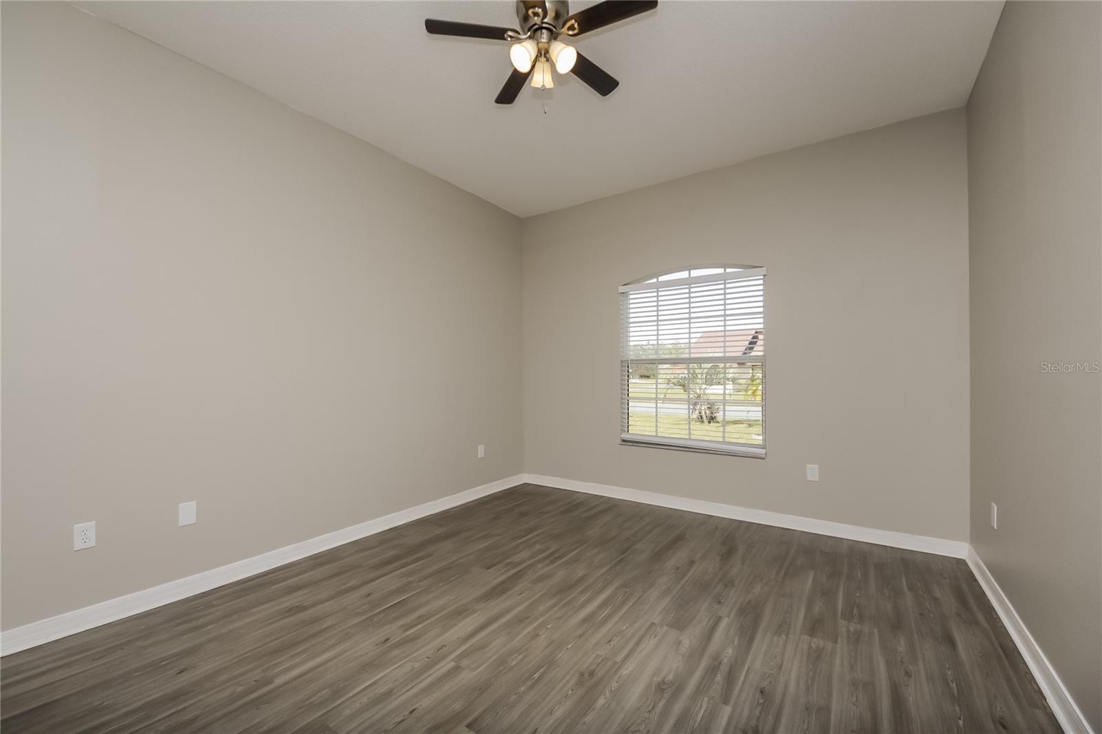 Image 13 of 15 For 906 Mendoza Lane