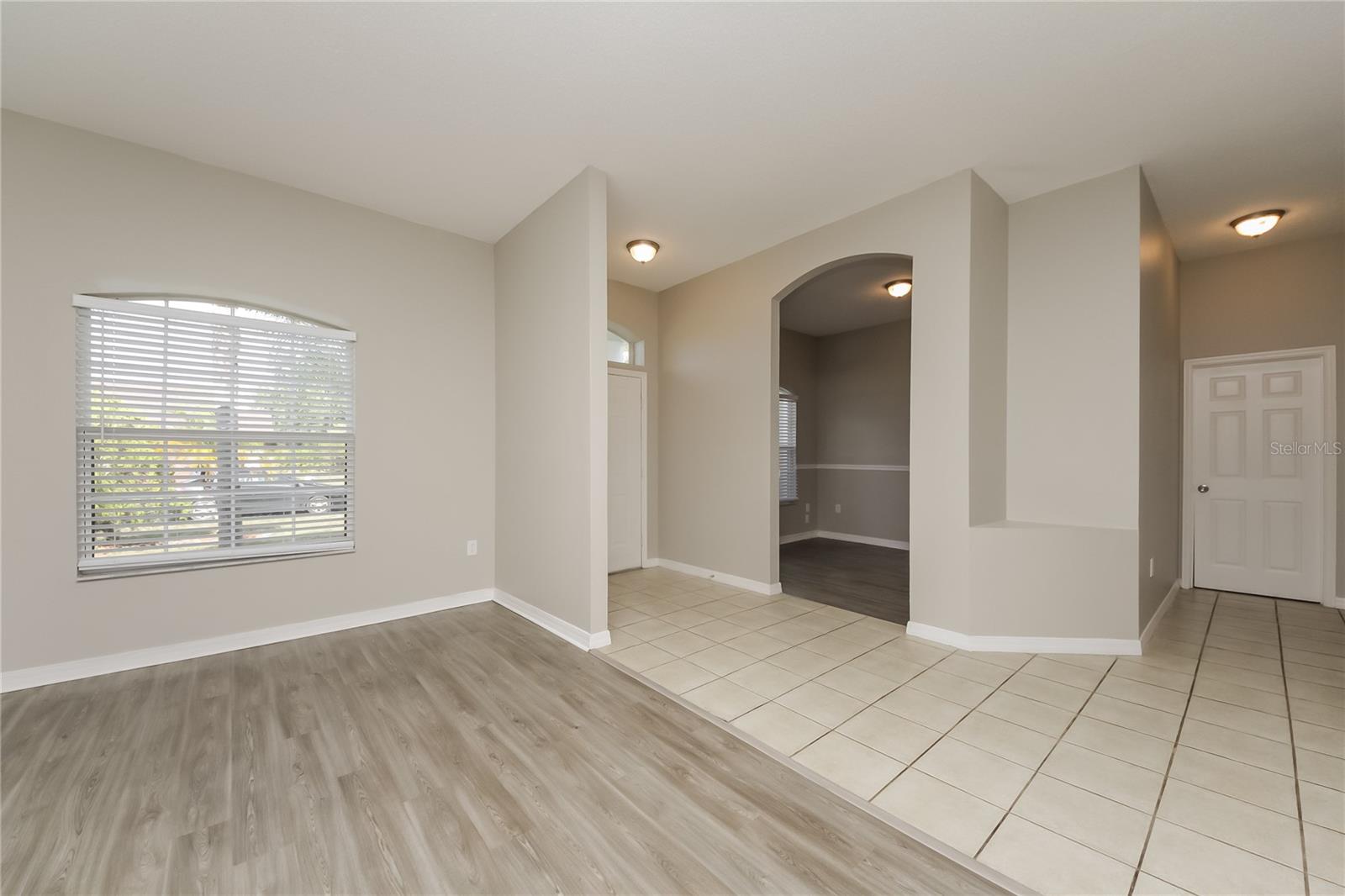 Image 3 of 15 For 906 Mendoza Lane