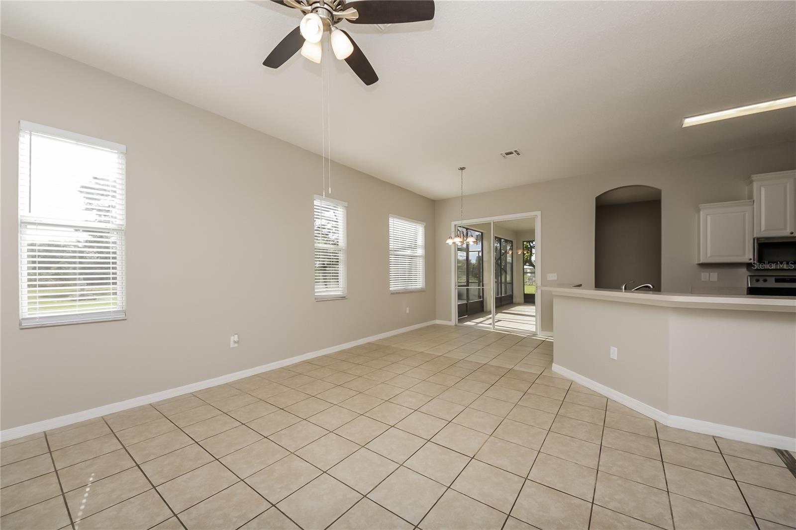 Image 4 of 15 For 906 Mendoza Lane