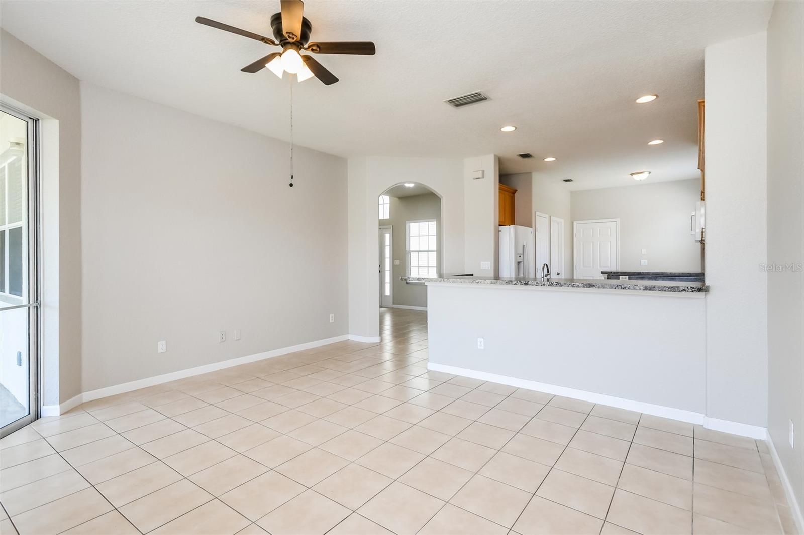 Image 6 of 15 For 2925 Willow Creek Lane