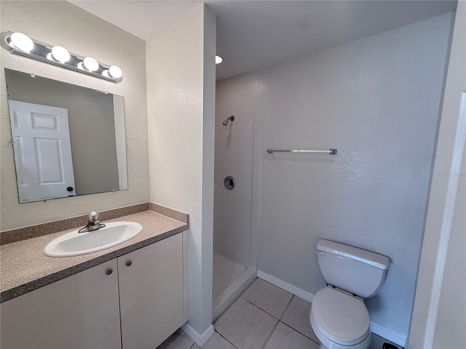 Image 4 of 10 For 27092 Partin Drive B