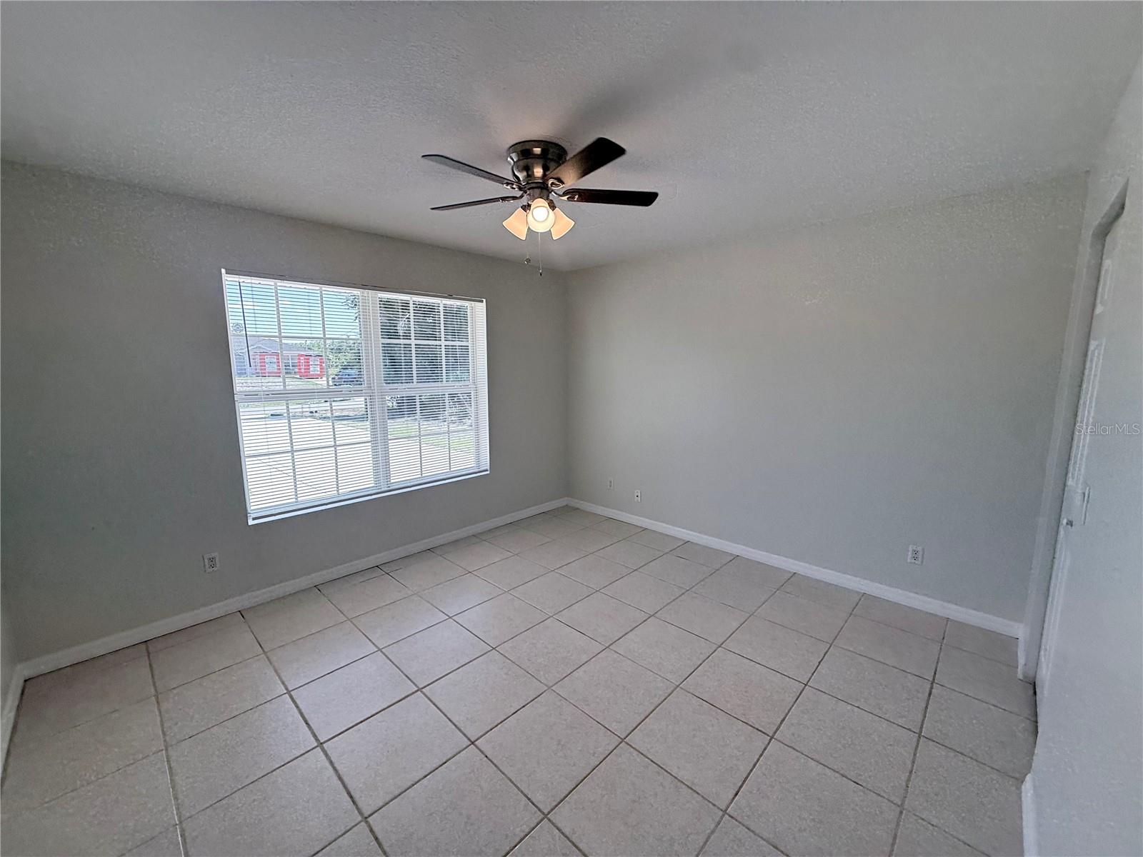 Image 5 of 10 For 27092 Partin Drive B