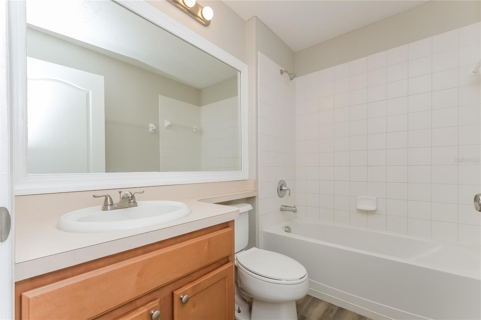 Image 6 of 15 For 15411 Peach Stone Place