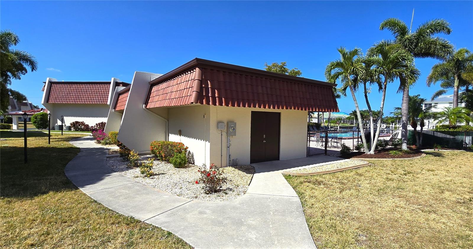 Image 22 of 26 For 311 Garvin Street 401c
